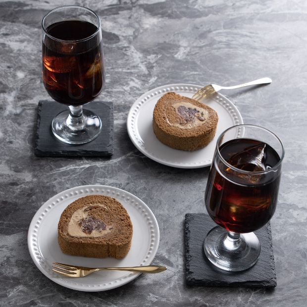 いちじくとほうじ茶のロールケーキ